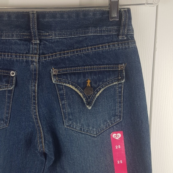 NWT Dear ab bootleg low rise denim jeans Size 2P - Picture 2 of 5